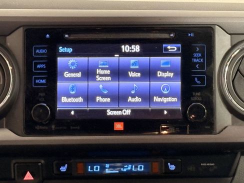 Used 2019 Toyota Tacoma TRD Off-Road w/ TRD Premium Off Road Package AWD/4WD image 40
