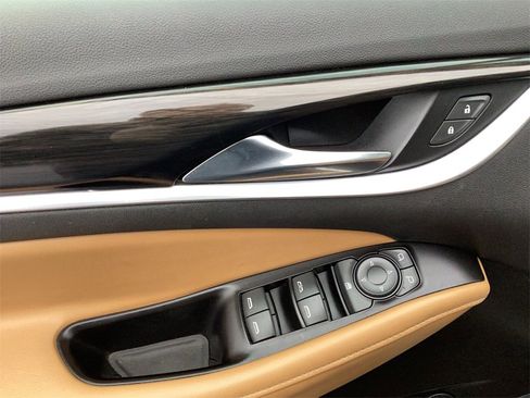 Used 2018 Buick Enclave Essence w/ Trailering Package image 12