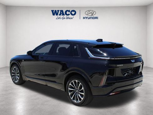 Used 2025 Cadillac Lyriq Sport w/ LPO, Floor Liner Package RWD image 5