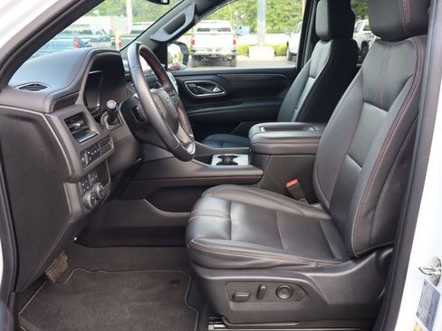Used 2022 Chevrolet Tahoe RST AWD/4WD image 4