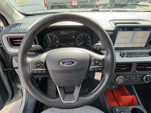 Used 2023 Ford Maverick XLT FWD image 16