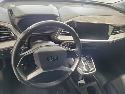 Used 2022 Audi Q4 e-tron Premium Plus w/ Premium Plus AWD/4WD image 5