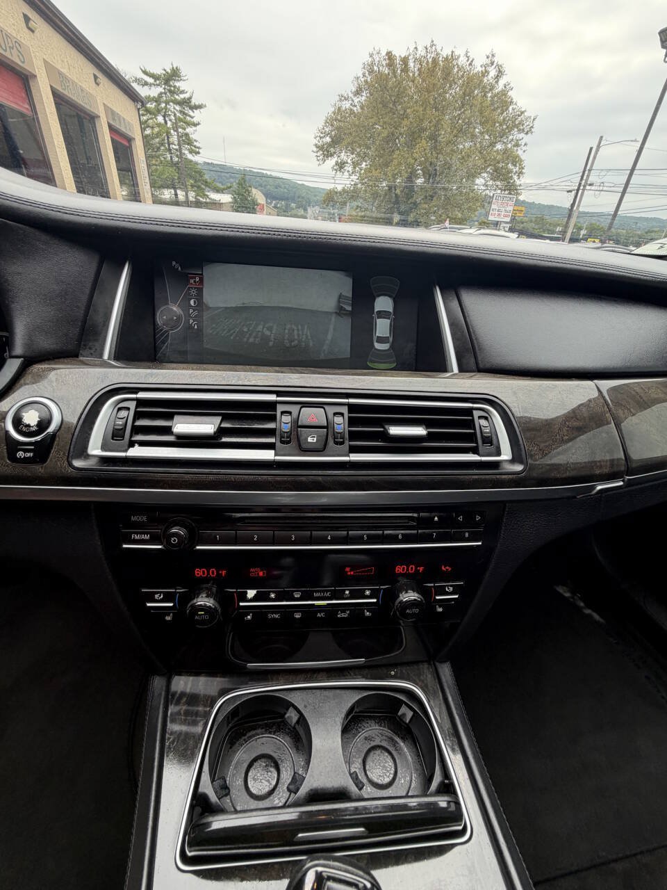 Used 2014 BMW 750Li RWD image 29