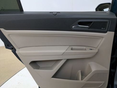 Used 2018 Volkswagen Atlas SEL Premium image 27