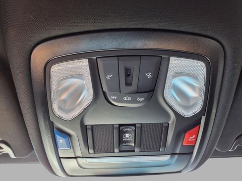 Used 2024 RAM 2500 Big Horn w/ Level 2 Equipment Group image 16