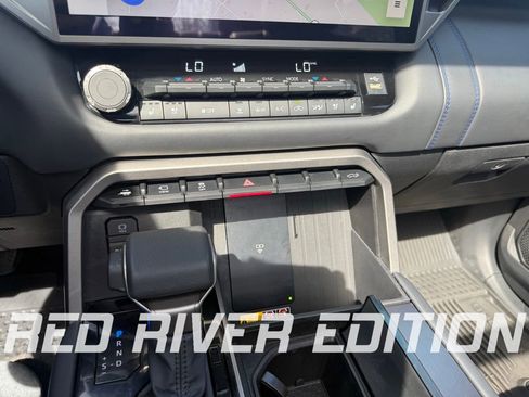 Used 2026 Toyota Tundra Platinum image 29