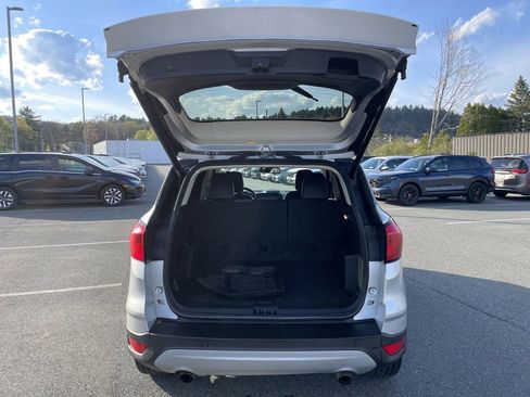 Used 2019 Ford Escape SEL AWD/4WD image 16