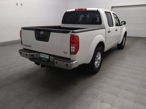 Used 2014 Nissan Frontier SV w/ SV Value Truck Package RWD image 9