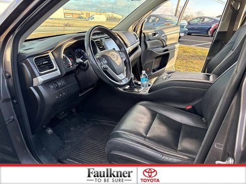 Certified 2018 Toyota Highlander Limited image 9
