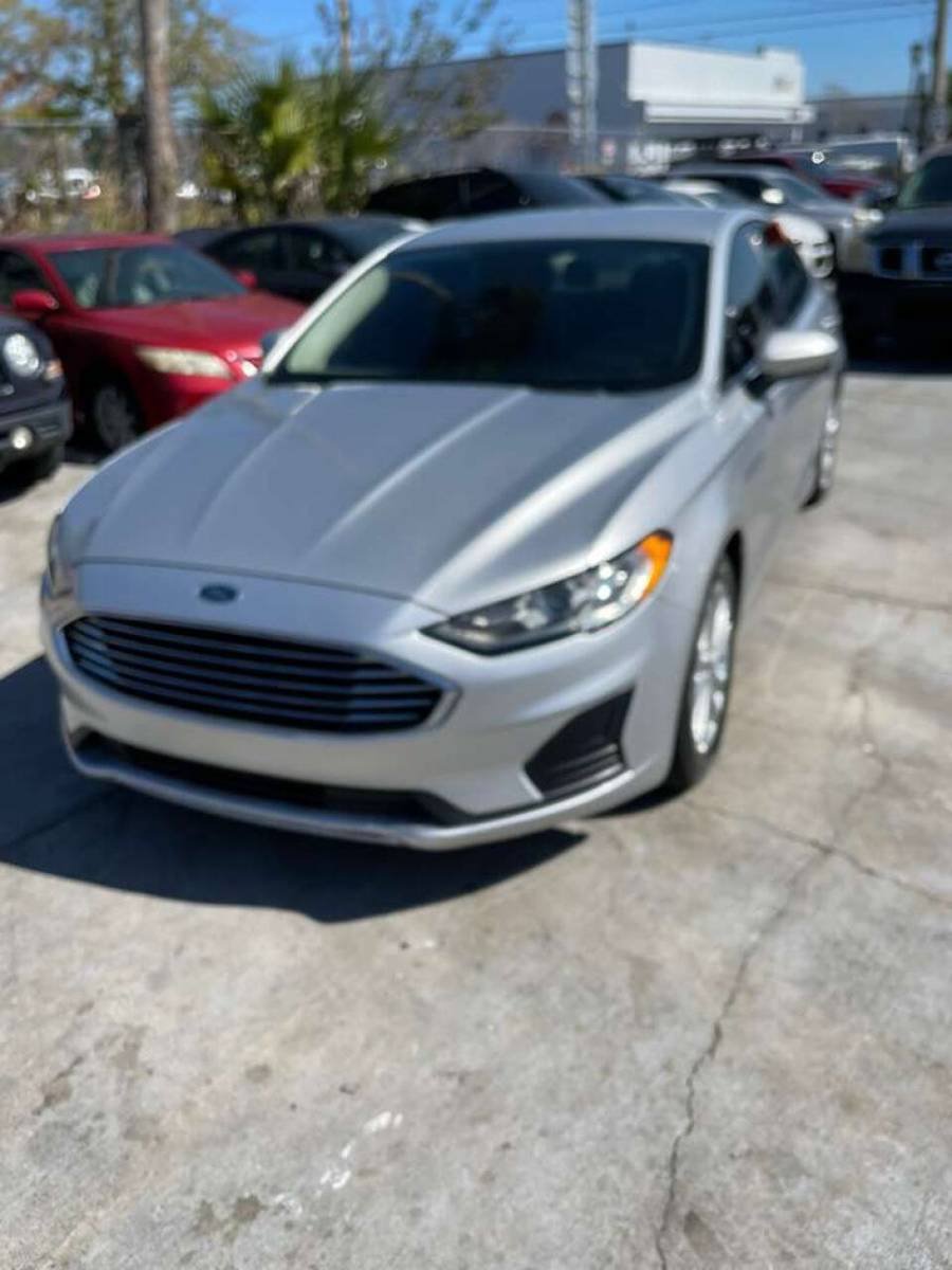 Used 2019 Ford Fusion SE FWD image 7