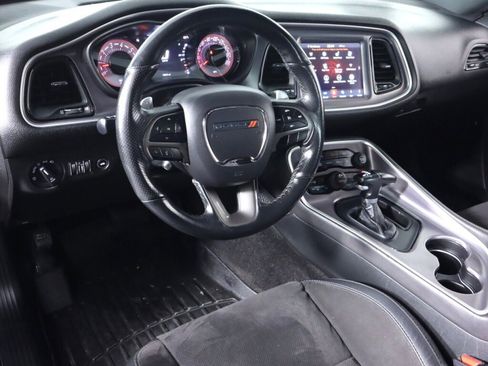 Used 2019 Dodge Challenger R/T Scat Pack w/ Shaker Package image 9