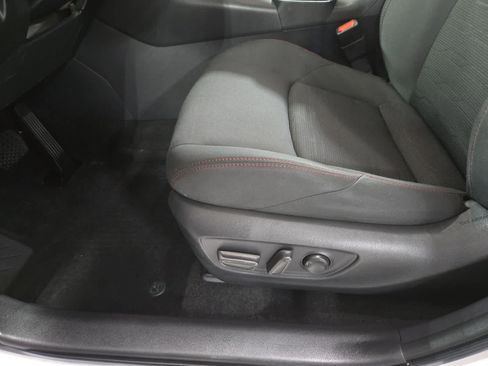 Used 2022 Toyota RAV4 SE w/ Carpet Mat Package (TMS) AWD/4WD image 29