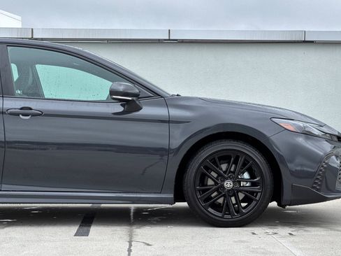 Certified 2025 Toyota Camry SE w/ Convenience Package image 33