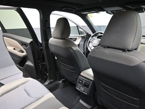 Used 2025 Subaru Forester Premium AWD/4WD image 15