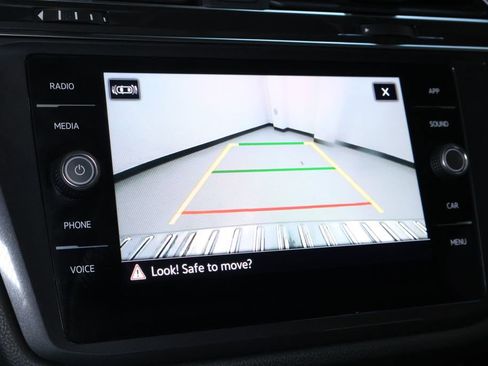 Used 2023 Volkswagen Tiguan SE image 29