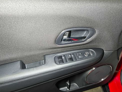 Used 2017 Honda HR-V EX image 20