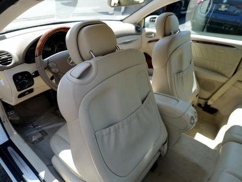 Used 2007 Mercedes-Benz CLK 350 2dr Coupe 3.5L image 44