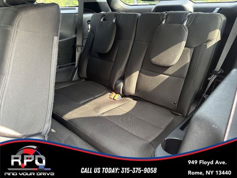 Used 2021 Ford Explorer XLT AWD/4WD image 27