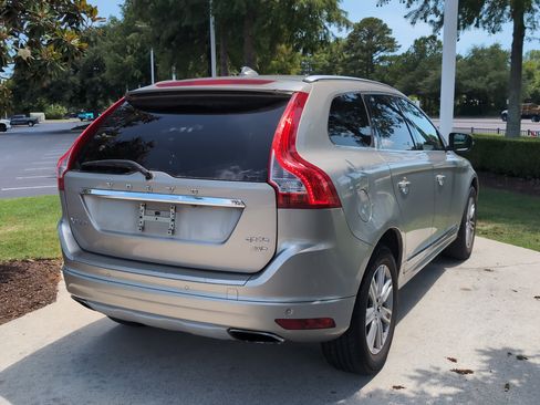 Used 2016 Volvo XC60 T6 AWD/4WD image 10