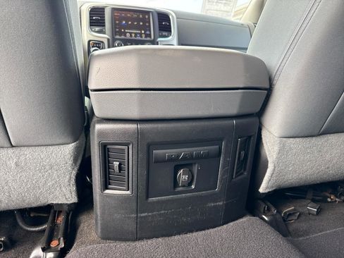 Used 2017 RAM 1500 Big Horn RWD image 24