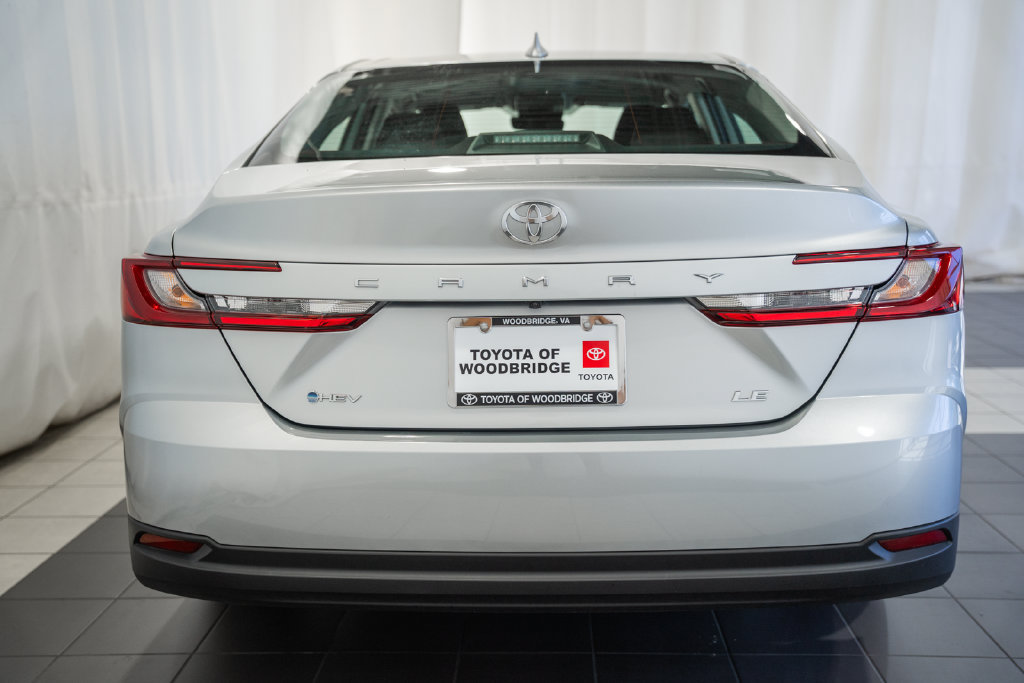 Used 2026 Toyota Camry LE w/ Convenience Package FWD image 5