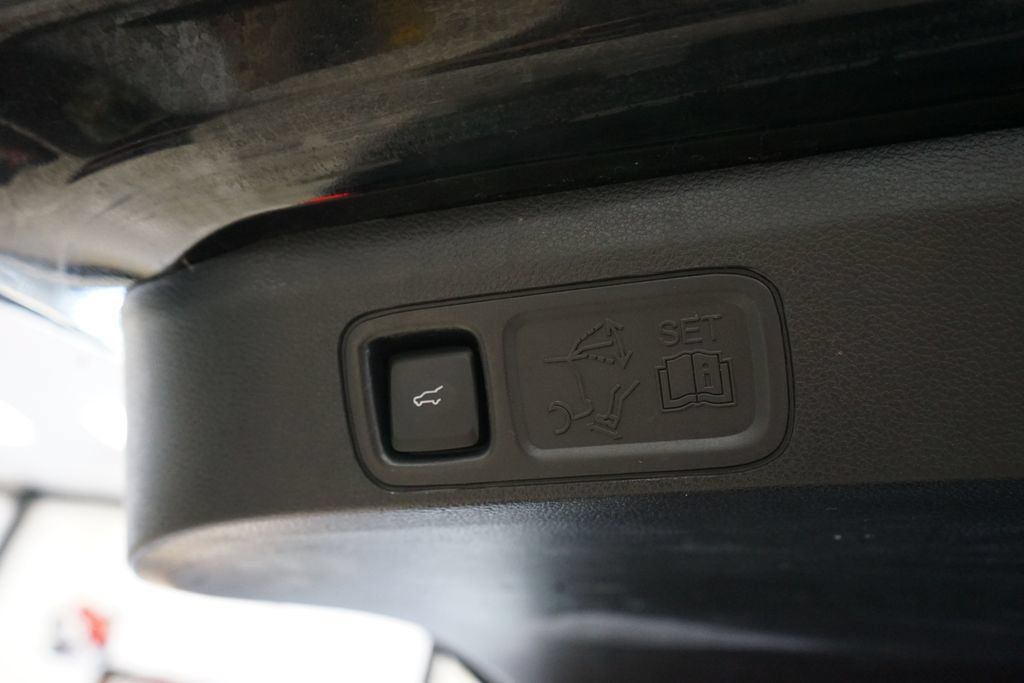 Used 2021 Lincoln Navigator Reserve AWD/4WD image 54