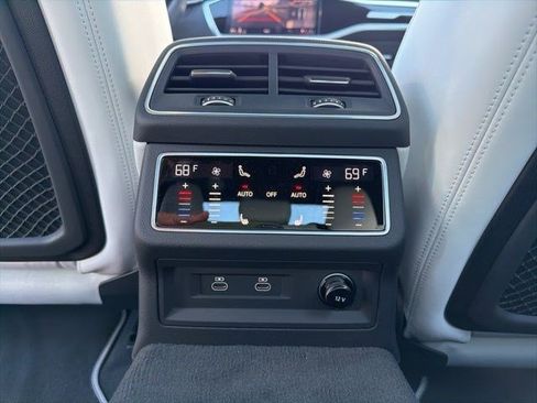 Used 2025 Audi RS 7 Performance image 23