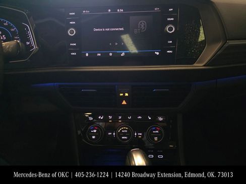 Used 2021 Volkswagen Jetta SEL FWD image 12