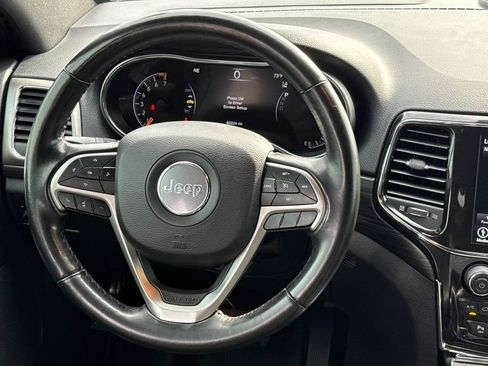 Used 2021 Jeep Grand Cherokee Laredo X RWD image 13