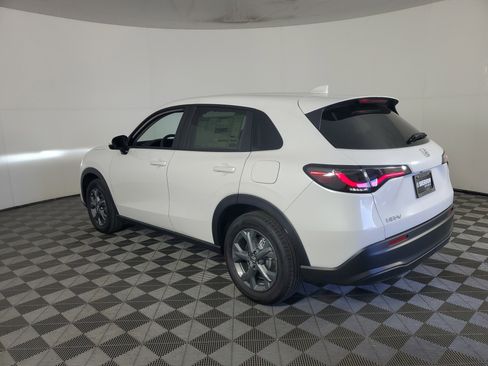 New 2026 Honda HR-V LX image 6