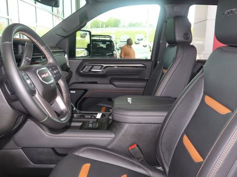 Used 2025 GMC Sierra 2500 AT4 AWD/4WD image 20