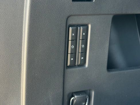 Used 2024 Lincoln Navigator L Reserve AWD/4WD image 8