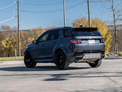Used 2024 Land Rover Discovery Sport S image 3