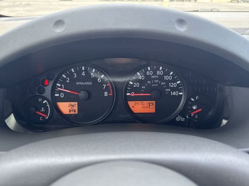 Used 2021 Nissan Frontier SV w/ Midnight Edition Floor Mats image 15