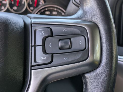 Used 2022 Chevrolet Silverado 1500 LT image 24