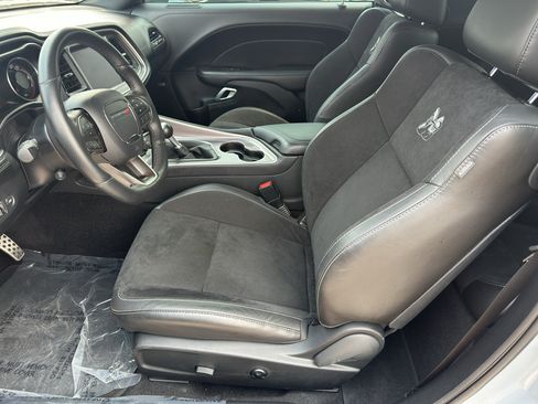 Used 2021 Dodge Challenger R/T Scat Pack RWD image 11