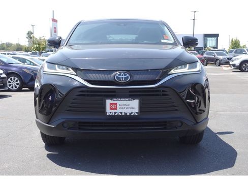 Used 2024 Toyota Venza LE AWD/4WD image 9