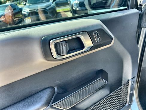 Used 2024 Ford Bronco Wildtrak AWD/4WD image 13
