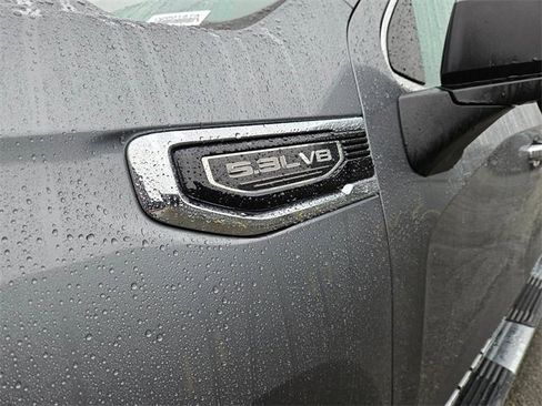 Used 2022 GMC Sierra 1500 SLT w/ SLT Premium Plus Package image 9