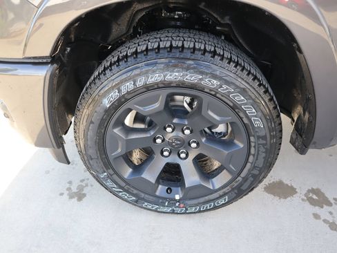 New 2026 RAM 1500 Big Horn AWD/4WD image 18