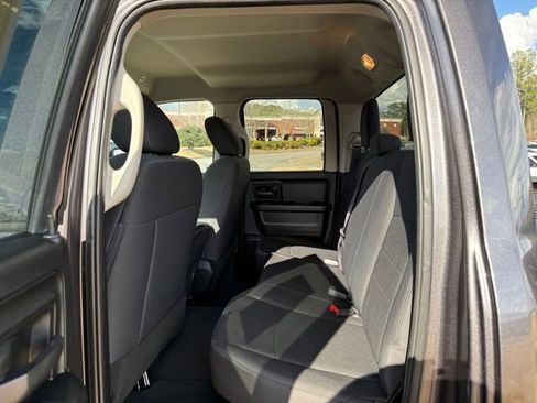 Used 2019 RAM 1500 Express w/ Express Value Package image 27