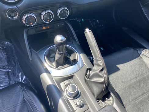 Used 2017 FIAT 124 Spider Lusso image 9