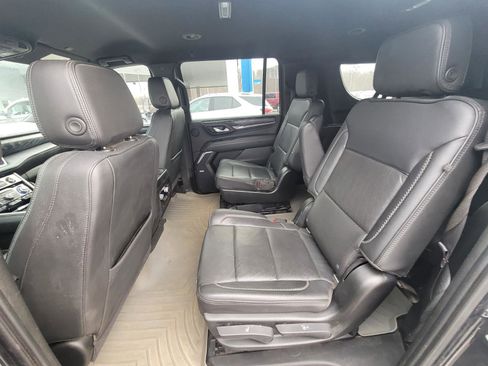 Used 2021 GMC Yukon XL Denali w/ Advanced Technology Package image 10