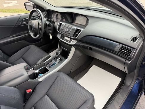 Used 2014 Honda Accord Sport image 19