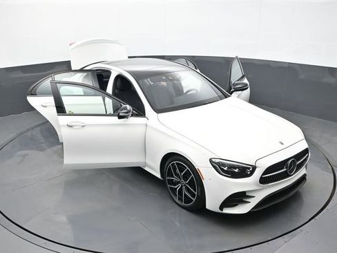 Used 2023 Mercedes-Benz E 350 Sedan image 32