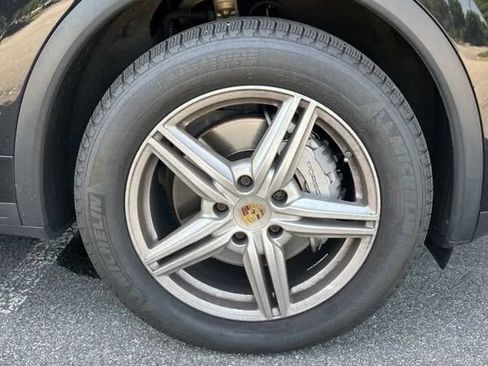 Used 2014 Porsche Cayenne S AWD/4WD image 17