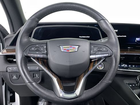 Used 2023 Cadillac Escalade Premium Luxury image 13