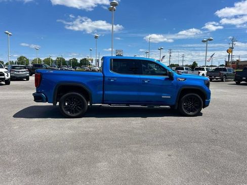 Used 2023 GMC Sierra 1500 Elevation w/ X31 Off-Road Package AWD/4WD image 2