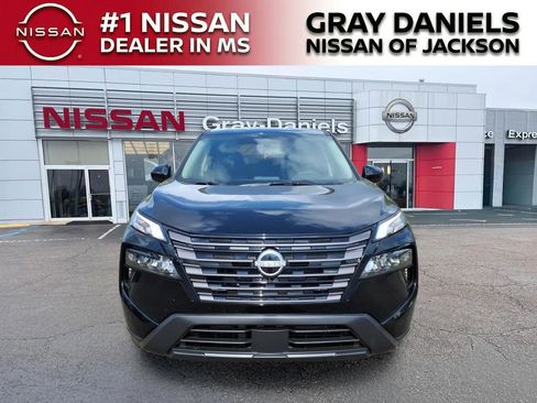 New 2026 Nissan Rogue SV image 2