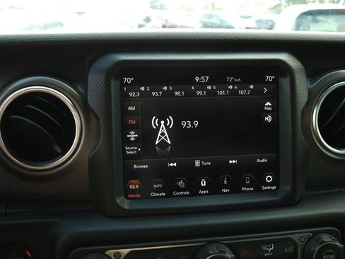 Used 2023 Jeep Wrangler Unlimited Rubicon 4xe w/ Cold Weather Group AWD/4WD image 24